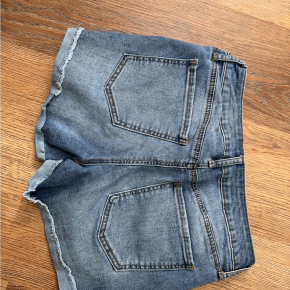 Shorts - Picture 2 of 2